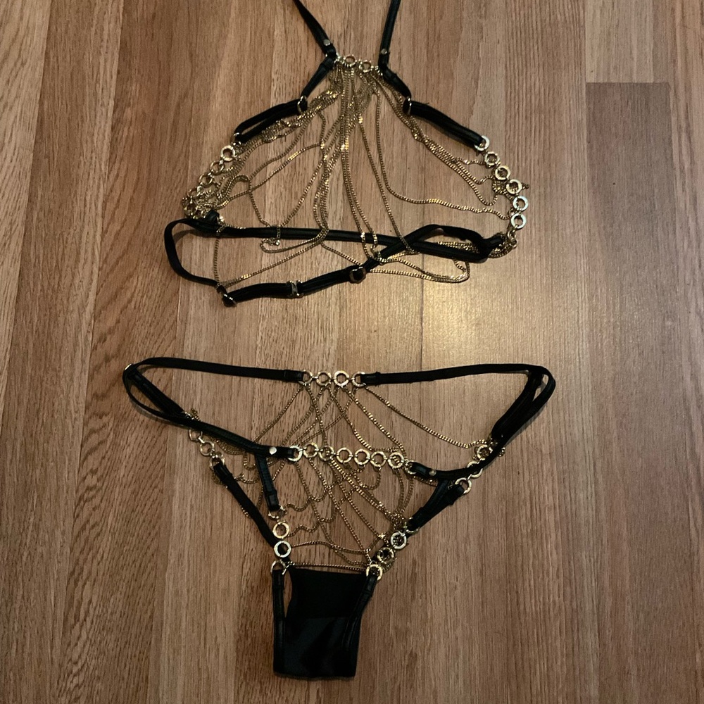 Honey Birdette *RARE* Ariana 2pc Set